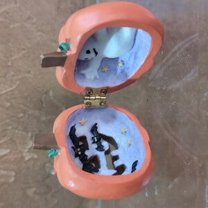 Halloween Jack O Lantern Trinket with Ghost and Bats inside